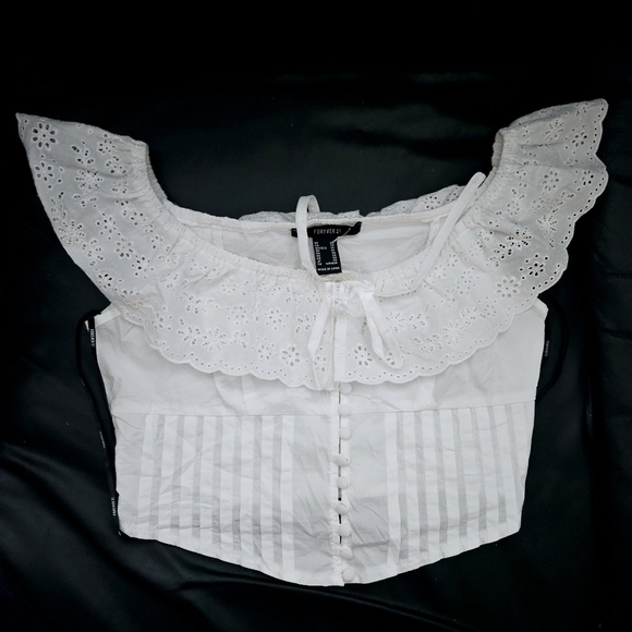 Forever 21 White Eyelet Ruffle Off The Shoulder Open Crop  Top Sz XS 100% Cotton - Picture 1 of 7